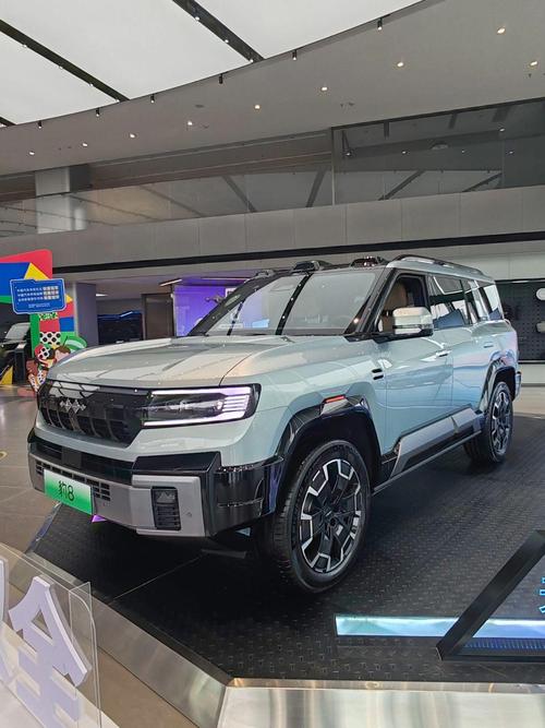 广州荔湾区万盛耀企业管理咨询比亚迪方程豹硬派越野的爆款，英菲尼迪35周年与你共成长